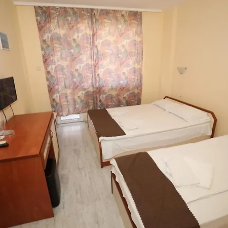 Otel Family White House Ahyolu