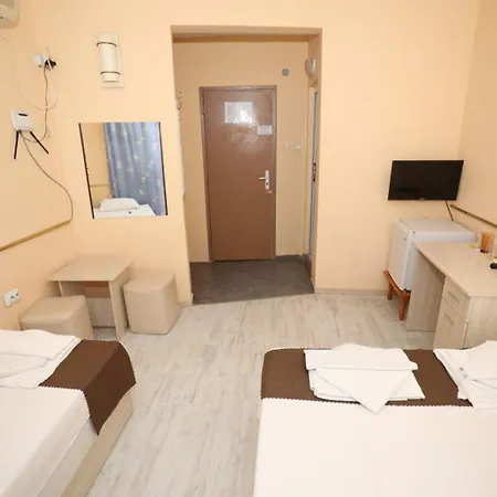 Family White House Ahyolu